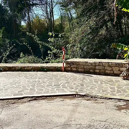 S332 - Sirolo, Trilocale Al Piano Terra Con Corte E Posto Auto