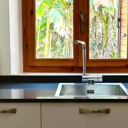 S332 - Sirolo, Trilocale Al Piano Terra Con Corte E Posto Auto Sirolo