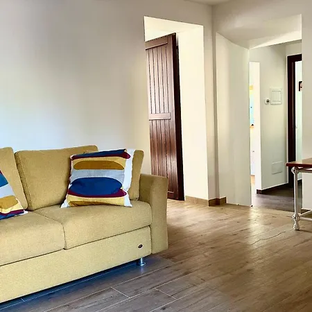 S332 - Sirolo, Trilocale Al Piano Terra Con Corte E Posto Auto