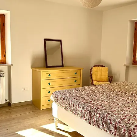 S332 - Sirolo, Trilocale Al Piano Terra Con Corte E Posto Auto Daire Sirolo