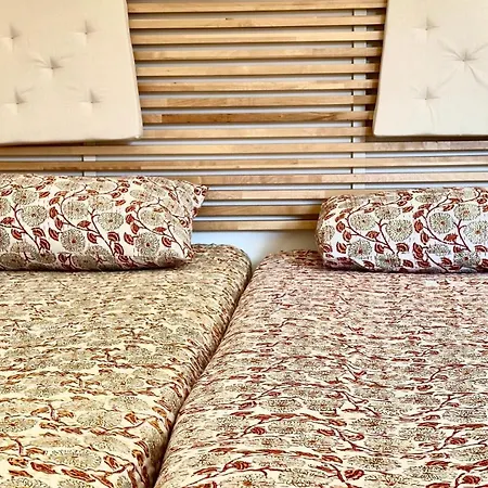 S332 - Sirolo, Trilocale Al Piano Terra Con Corte E Posto Auto